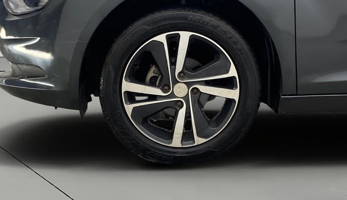2021 Tata ALTROZ XZ PETROL, Petrol, Manual, 19,968 km, Left Front Wheel
