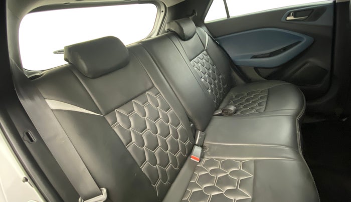 2016 Hyundai i20 Active 1.2 SX, Petrol, Manual, 45,274 km, Right Side Rear Door Cabin