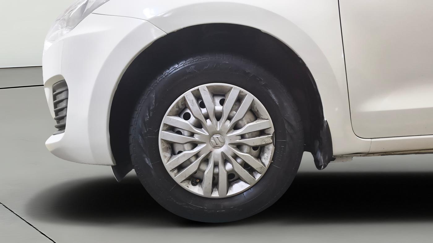 2023 Maruti Swift LXI, Petrol, Manual, 42,803 km, Left Front Wheel