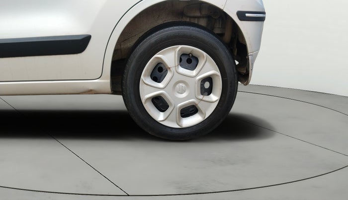 2016 Maruti Wagon R 1.0 VXI, Petrol, Manual, 1,28,845 km, Left Rear Wheel
