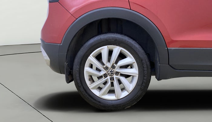 2022 Volkswagen TAIGUN HIGHLINE 1.0 TSI AT, Petrol, Automatic, 27,976 km, Right Rear Wheel