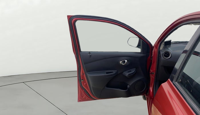 2018 Datsun Go T, Petrol, Manual, 45,073 km, LHS Front Door