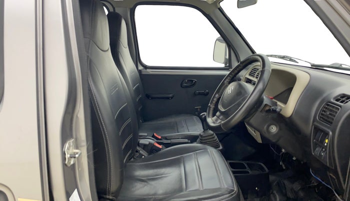 2022 Maruti Eeco 5 STR AC CNG (O), CNG, Manual, 42,135 km, Right Side Front Door Cabin