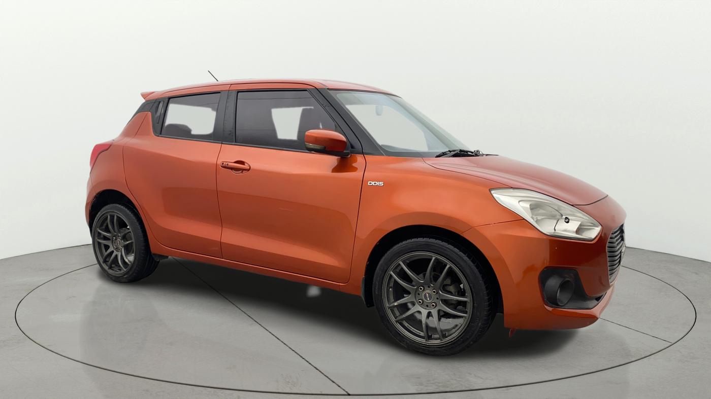 2018 Maruti Swift ZDI AMT, Diesel, Automatic, 1,11,240 km, Right Front Diagonal