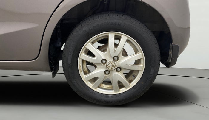 2015 Honda Brio VX AT, Petrol, Automatic, 72,594 km, Left Rear Wheel