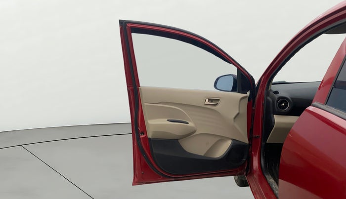 2019 Hyundai NEW SANTRO SPORTZ CNG, CNG, Manual, 91,203 km, LHS Front Door