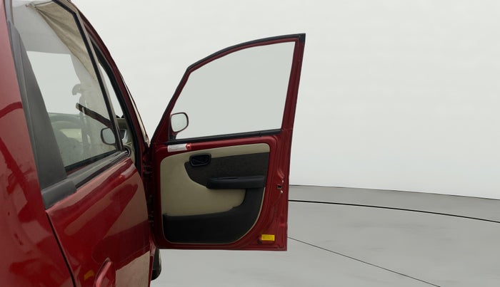 2017 Tata Nano TWIST XTA, Petrol, Automatic, 47,596 km, RHS Front Door