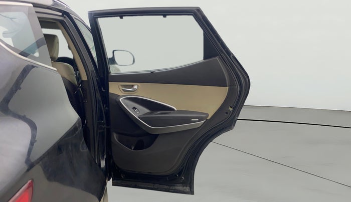 2014 Hyundai Santa Fe 4 WD AT, Diesel, Automatic, 88,620 km, RHS Rear Door