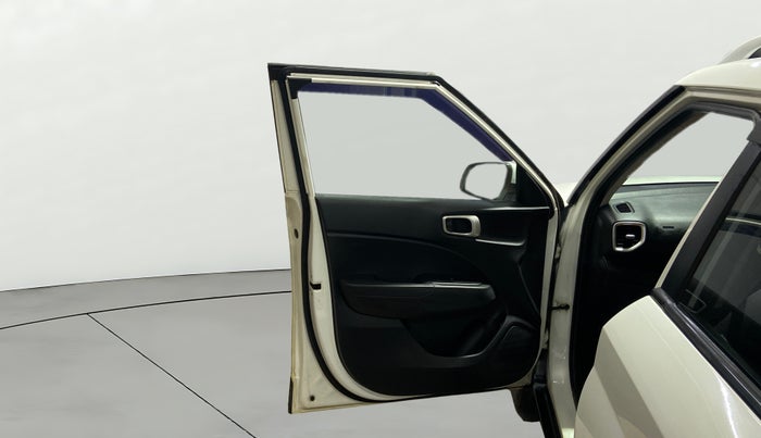 2019 Hyundai VENUE SX PLUS 1.0 TURBO DCT, Petrol, Automatic, 95,304 km, LHS Front Door