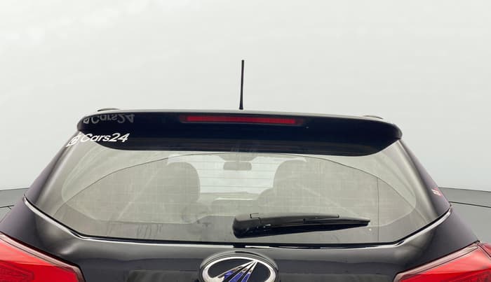 2020 Mahindra XUV300 W8 1.5 DIESEL AMT, Diesel, Automatic, 1,18,911 km, Rear Windshield