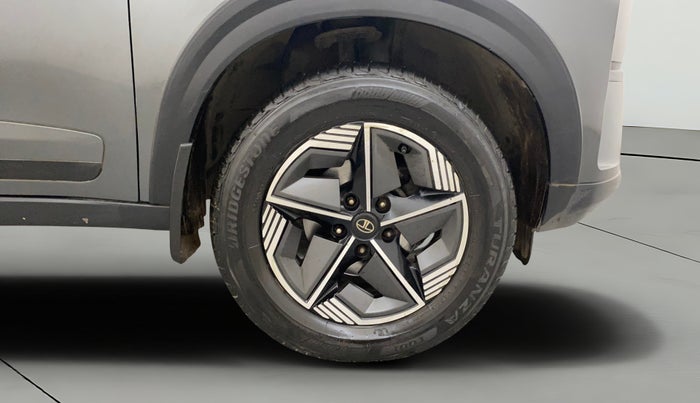 2023 Tata NEXON CREATIVE PLUS 1.2 REVOTRON 6 MT DT, Petrol, Manual, 24,857 km, Right Front Wheel