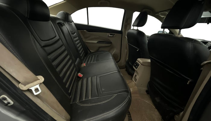 2018 Maruti Ciaz SIGMA 1.4 MT PETROL, Petrol, Manual, 80,412 km, Right Side Rear Door Cabin