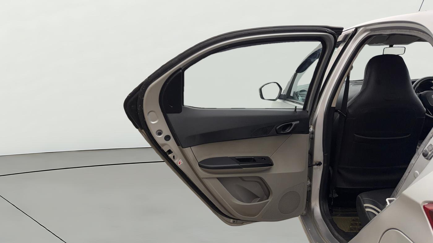 2018 Tata Tiago XT PETROL, Petrol, Manual, 57,171 km, LHS Rear Door