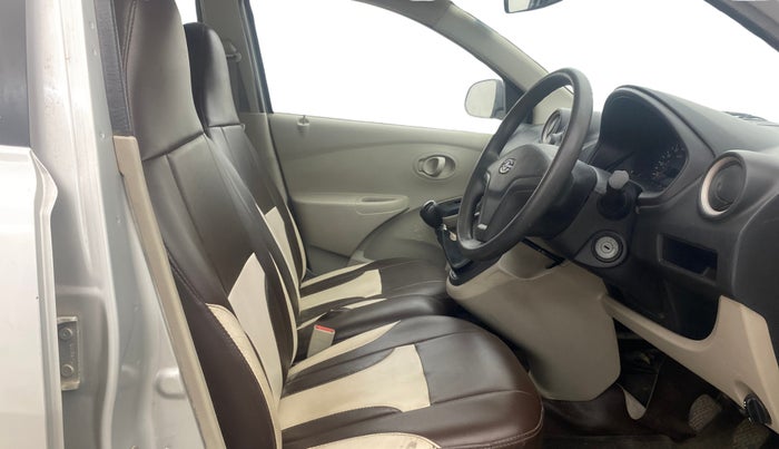 2016 Datsun Go T, Petrol, Manual, 51,437 km, Right Side Front Door Cabin