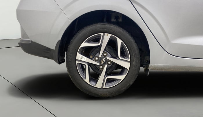 2022 Hyundai AURA SX 1.2, Petrol, Manual, 31,065 km, Right Rear Wheel