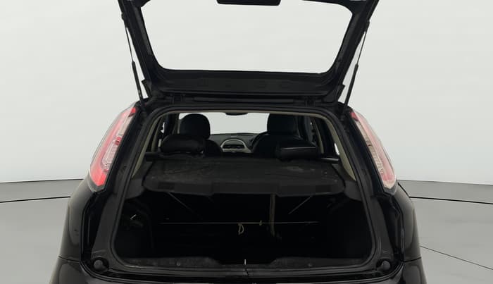 2015 Fiat Punto EVO EMOTION 1.3 MULTIJET, Diesel, Manual, 1,30,380 km, Boot Open Zoomed View