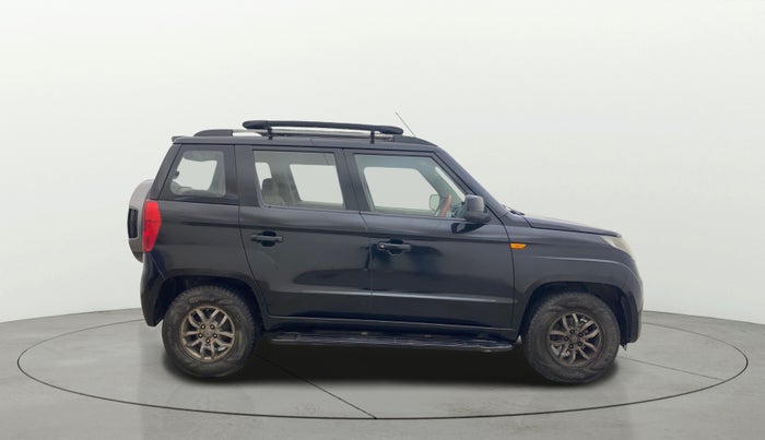 2018 Mahindra TUV300 T10, Diesel, Manual, 80,124 km, Right Side View
