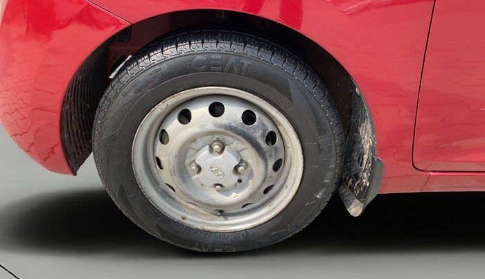 2018 Hyundai Eon ERA +, Petrol, Manual, 44,356 km, Left Front Wheel