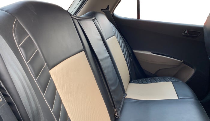 2017 Hyundai Grand i10 MAGNA 1.2 KAPPA VTVT, Petrol, Manual, 80,952 km, Right Side Rear Door Cabin