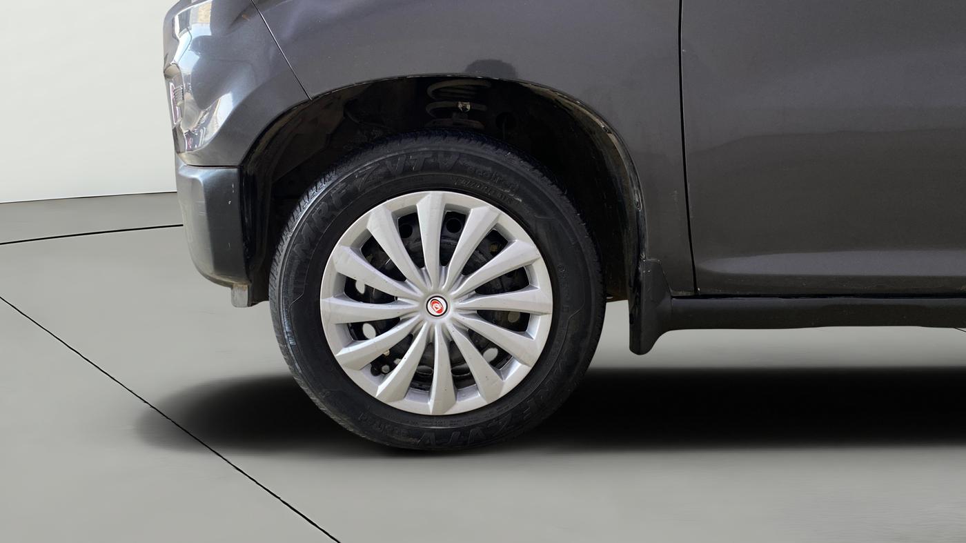 2020 Maruti S PRESSO VXI, Petrol, Manual, 17,504 km, Left Front Wheel