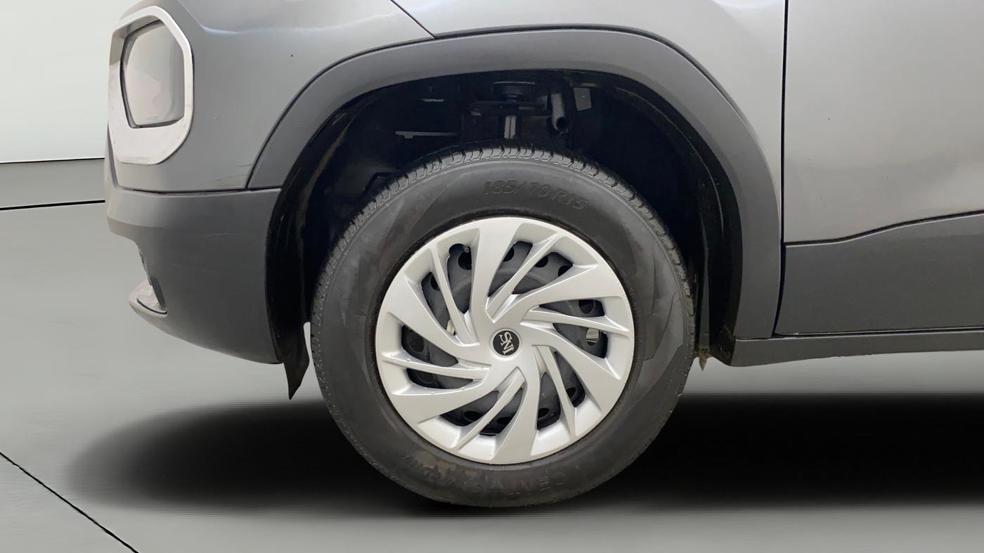 2021 Tata PUNCH ADVENTURE MT, Petrol, Manual, 45,780 km, Left Front Wheel