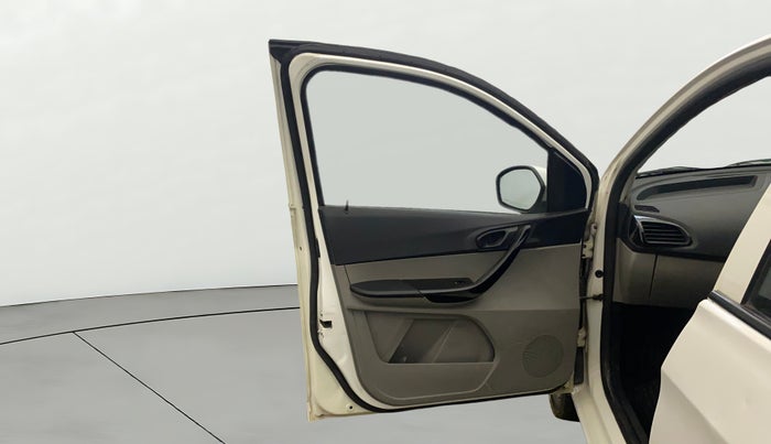 2017 Tata Tiago XT PETROL, Petrol, Manual, 70,942 km, LHS Front Door