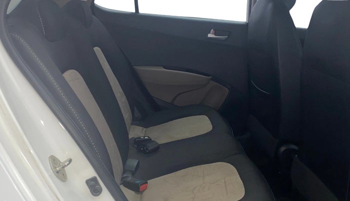 2014 Hyundai Grand i10 SPORTZ 1.2 KAPPA VTVT, Petrol, Manual, 52,264 km, Right Side Rear Door Cabin