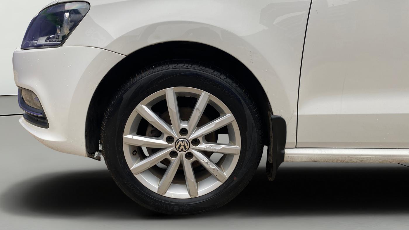 2018 Volkswagen Polo HIGHLINE PLUS 1.2(16 ALLOY, Petrol, Manual, 58,667 km, Left Front Wheel
