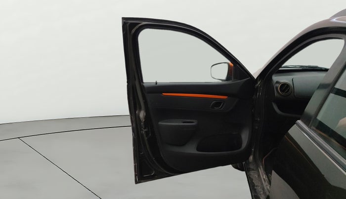 2017 Renault Kwid CLIMBER 1.0, Petrol, Manual, 56,146 km, LHS Front Door