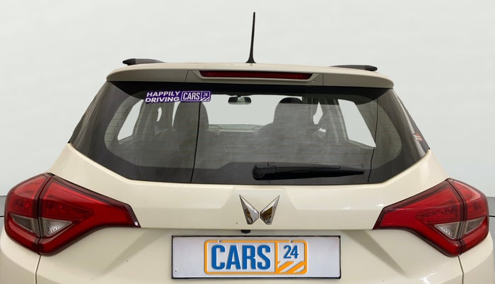 2023 Mahindra XUV300 W8 1.2 PETROL, Petrol, Manual, 28,310 km, Rear Windshield