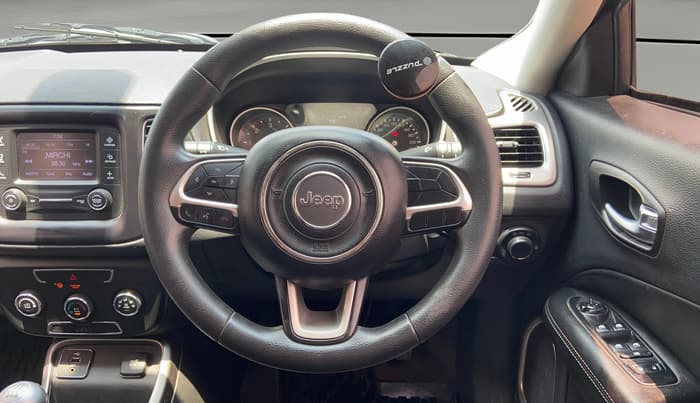 2018 Jeep Compass SPORT 2.0 DIESEL, Diesel, Manual, 1,32,974 km, Steering Wheel Close Up