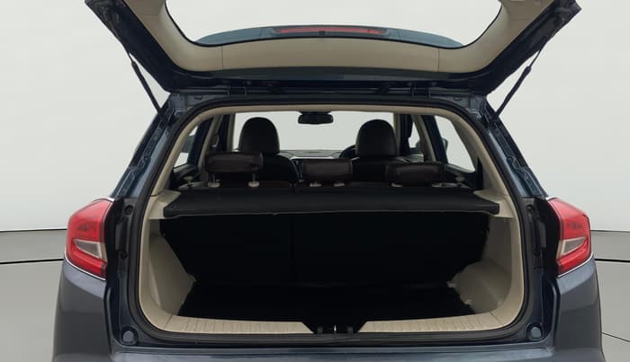 2022 Mahindra XUV300 W8(O) TURBO GDI, Petrol, Manual, 62,462 km, Boot Open Zoomed View