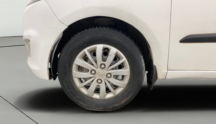 2015 Hyundai i10 SPORTZ 1.1, Petrol, Manual, 49,456 km, Left Front Wheel
