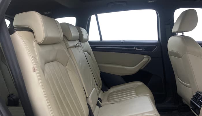 2023 Skoda Kodiaq L&K, Petrol, Automatic, 26,207 km, Right Side Rear Door Cabin