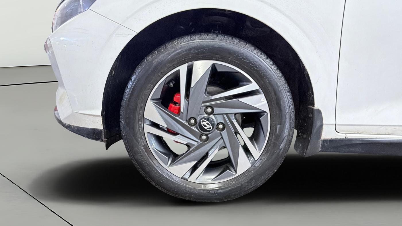 2023 Hyundai NEW I20 ASTA (O) 1.2 IVT, Petrol, Automatic, 56,123 km, Left Front Wheel