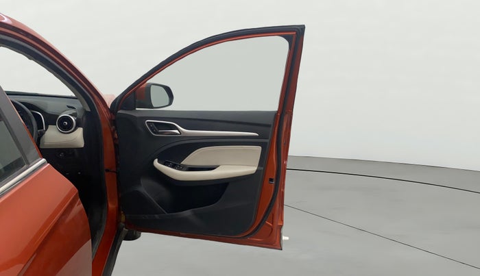 2022 MG ASTOR SMART 1.5 CVT, Petrol, Automatic, 37,645 km, RHS Front Door