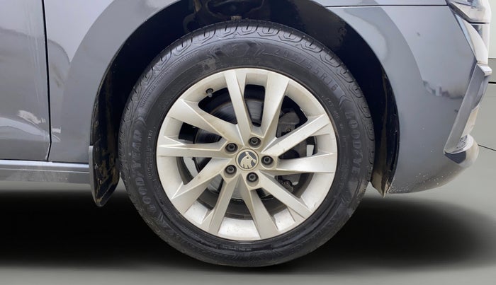 2022 Skoda SLAVIA AMBITION 1.0L TSI AT, Petrol, Automatic, 59,150 km, Right Front Wheel