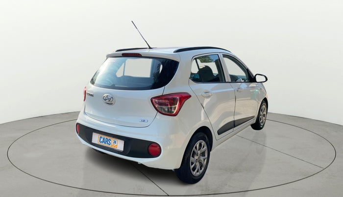 2018 Hyundai Grand i10 MAGNA 1.2 KAPPA VTVT, Petrol, Manual, 60,501 km, Right Back Diagonal