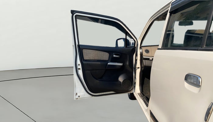 2015 Maruti Wagon R 1.0 VXI, Petrol, Manual, 80,292 km, LHS Front Door