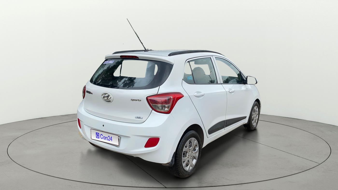 2016 Hyundai Grand i10 SPORTZ 1.2 KAPPA VTVT, Petrol, Manual, 91,651 km, Right Back Diagonal
