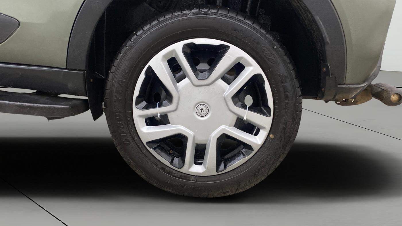 2022 Tata NEXON XM PETROL, Petrol, Manual, 1,47,104 km, Left Rear Wheel