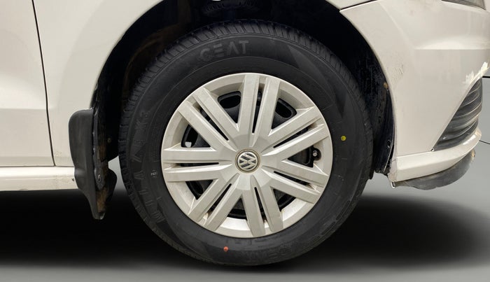 2019 Volkswagen Ameo TRENDLINE 1.0L, Petrol, Manual, 43,547 km, Right Front Wheel