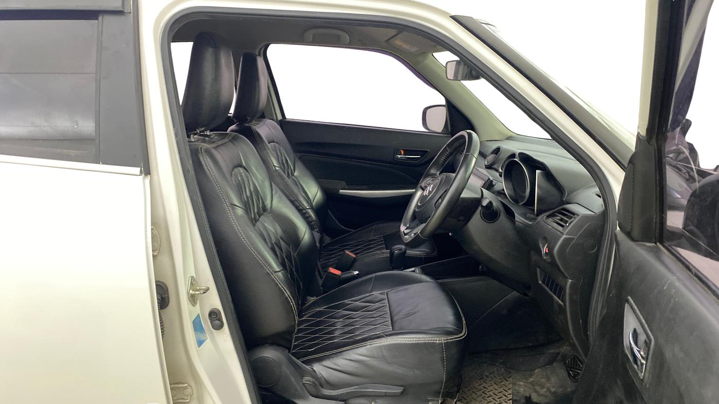 2021 Maruti Swift ZXI PLUS AMT, Petrol, Automatic, 83,037 km, Right Side Front Door Cabin