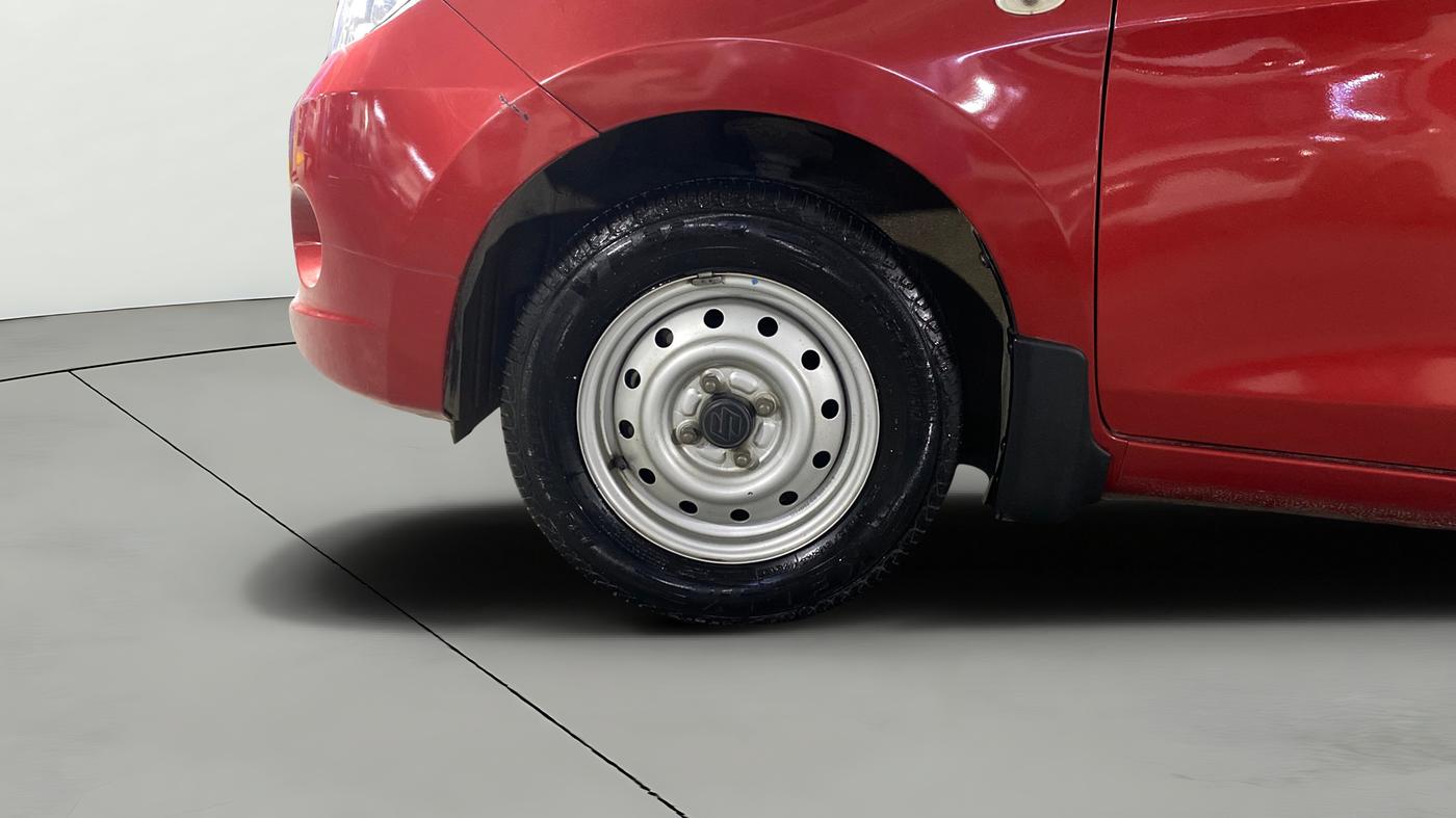 2014 Maruti Celerio LXI, Petrol, Manual, 26,646 km, Left Front Wheel