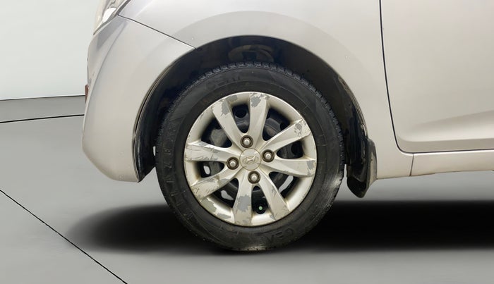2013 Hyundai Eon SPORTZ, Petrol, Manual, 69,364 km, Left Front Wheel