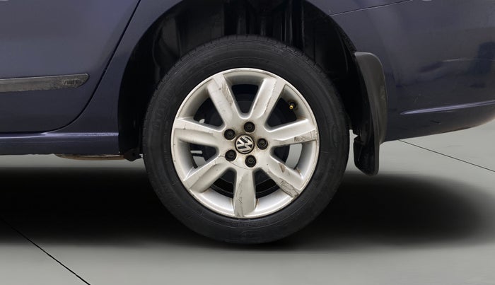 2014 Volkswagen Vento COMFORTLINE TSI AT PETROL, Petrol, Automatic, 87,261 km, Left Rear Wheel