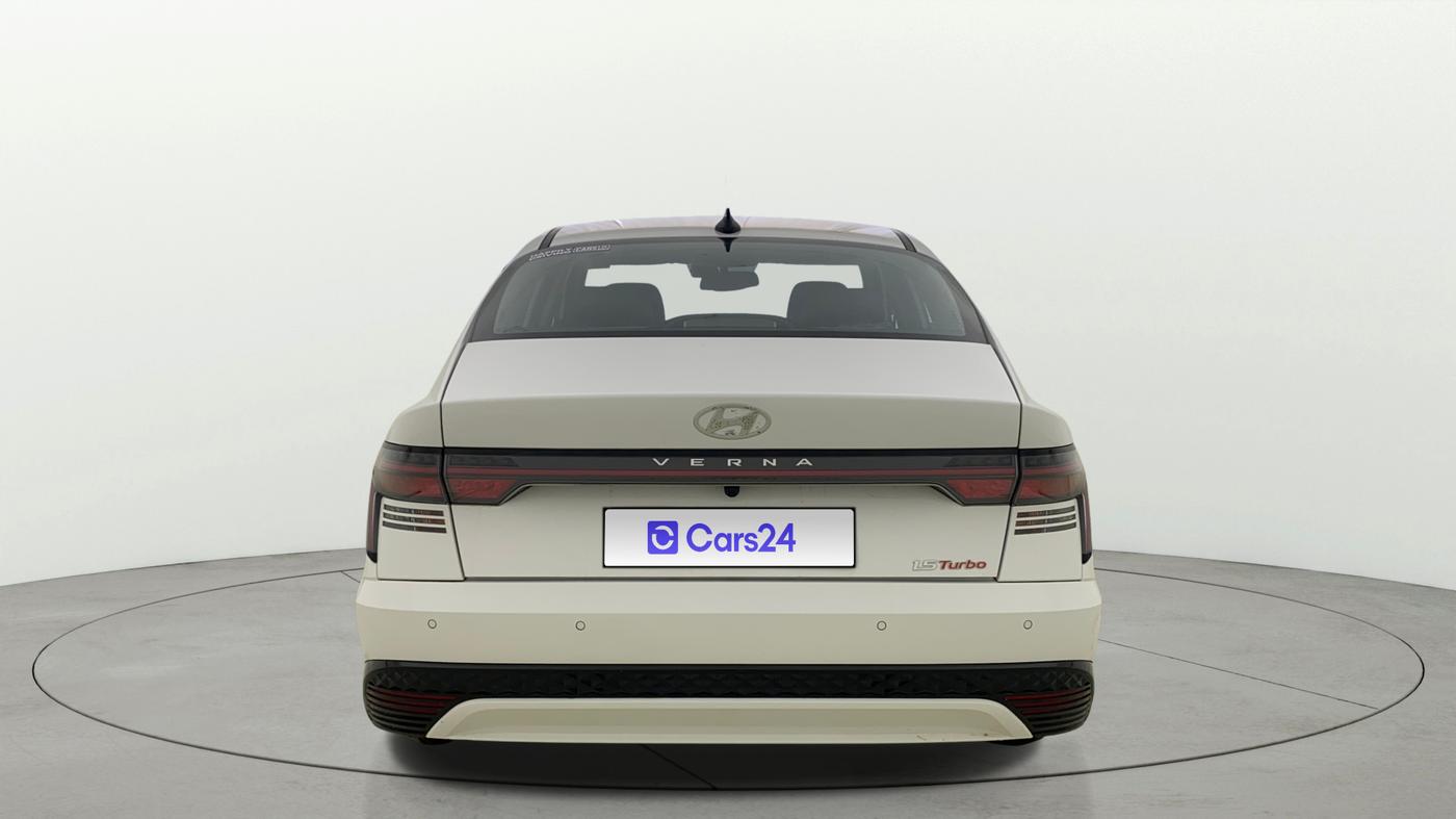 2024 Hyundai Verna SX (O) 1.5 TURBO PETROL MT, Petrol, Manual, 5,204 km, Back/Rear
