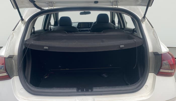 2022 Hyundai NEW I20 SPORTZ 1.2 MT, Petrol, Manual, 26,398 km, Boot Open Zoomed View