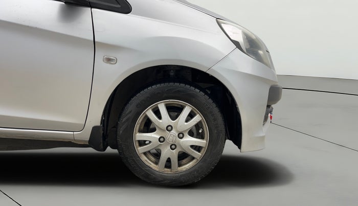 2014 Honda Brio VX AT, Petrol, Automatic, 87,010 km, Right Front Wheel