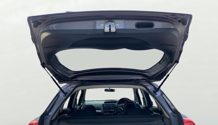 2018 Honda WR-V 1.5L I-DTEC VX MT, Diesel, Manual, 1,24,180 km, Boot Door Open